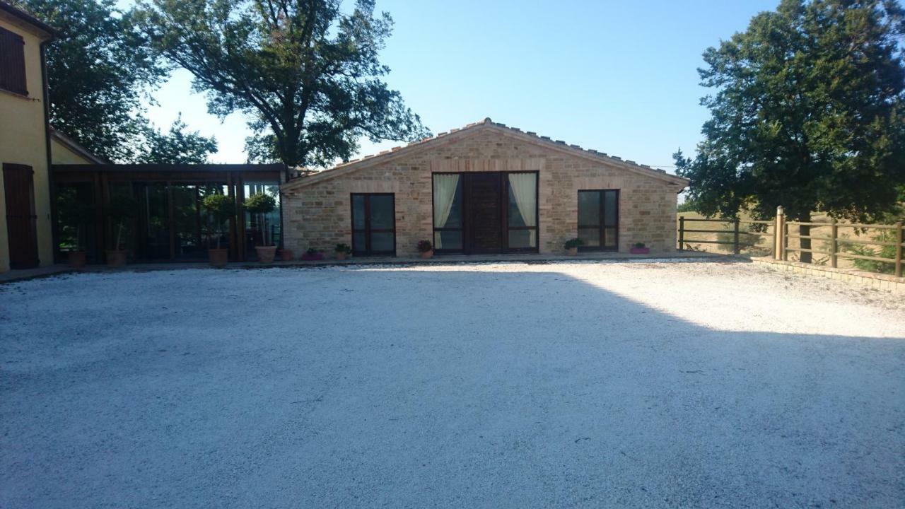 Agriturismo "Le Piagge" Castelplanio Buitenkant foto